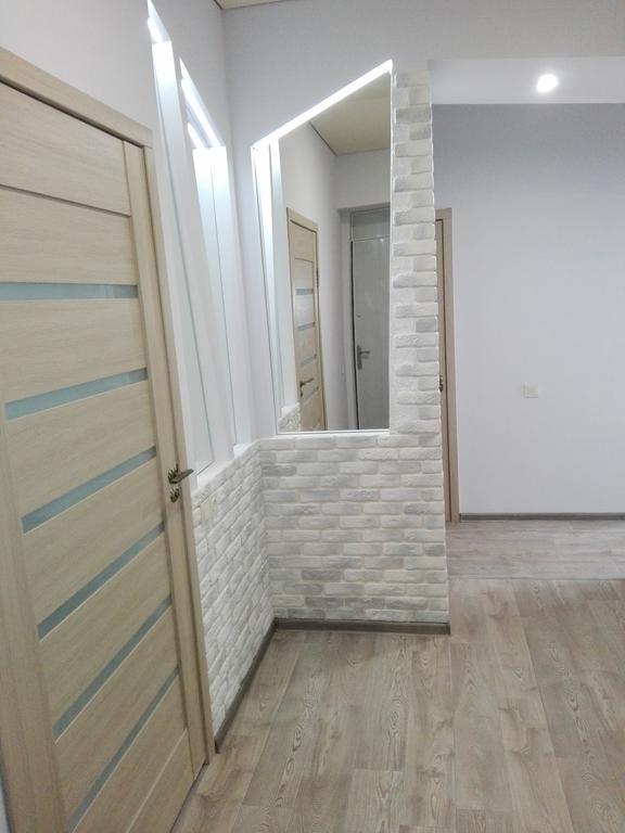 Apartment On Kryvorizhstal Street 35-24 克里沃罗格 外观 照片